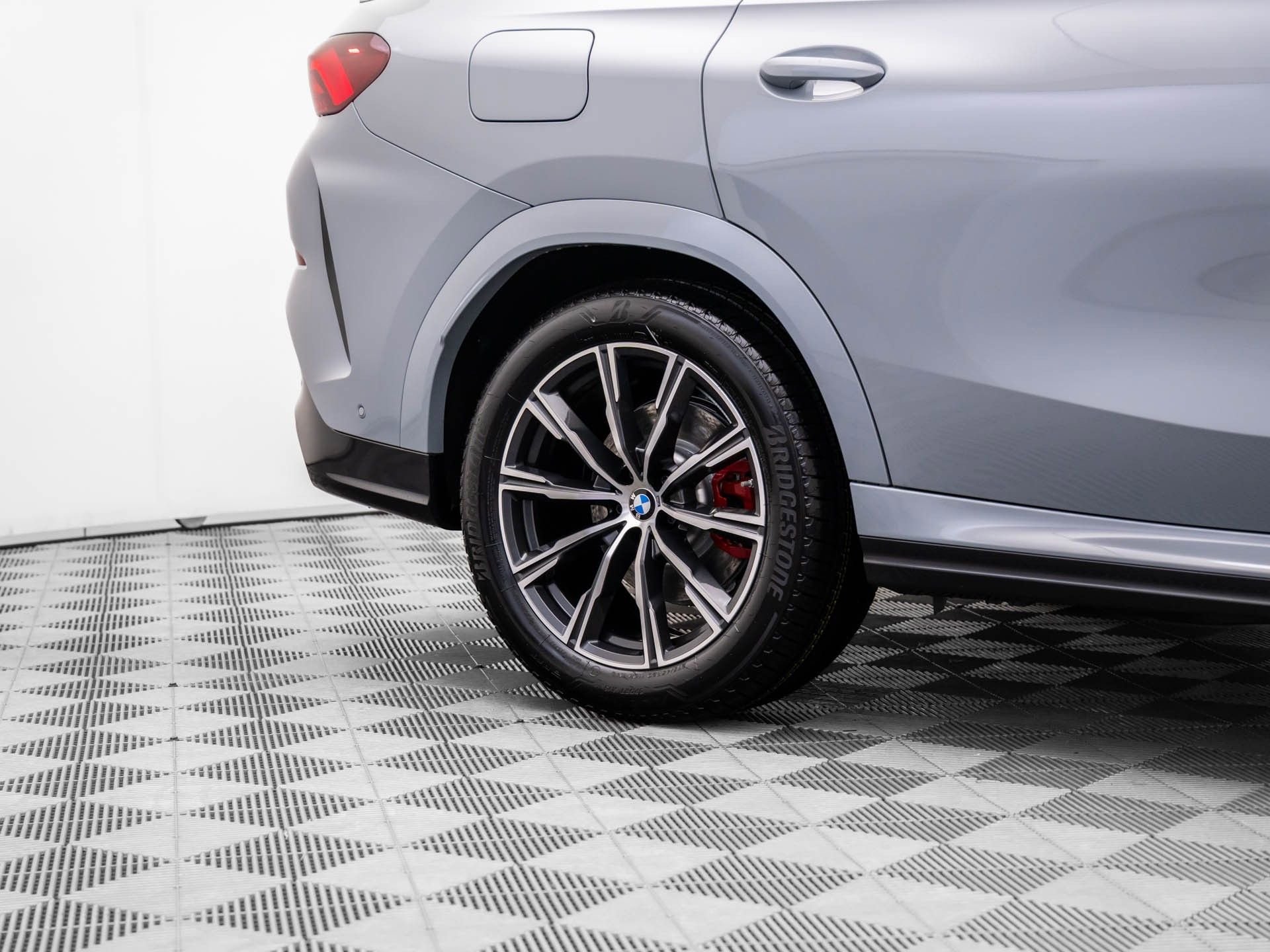 New 2026 BMW X6 xDrive40i w/ Executive Package AWD/4WD image 36
