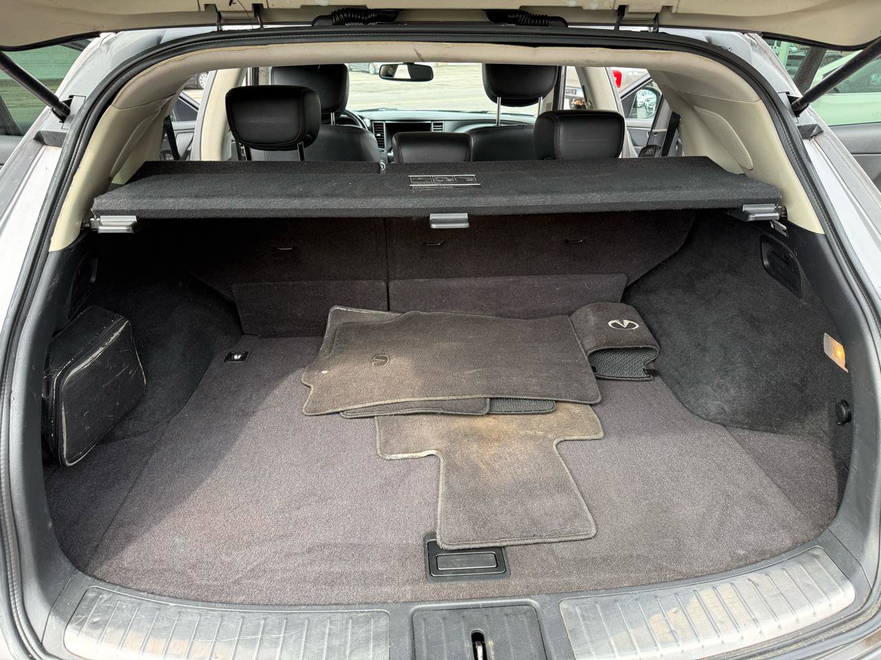 Used 2009 INFINITI FX35 AWD w/ Technology Pkg image 32