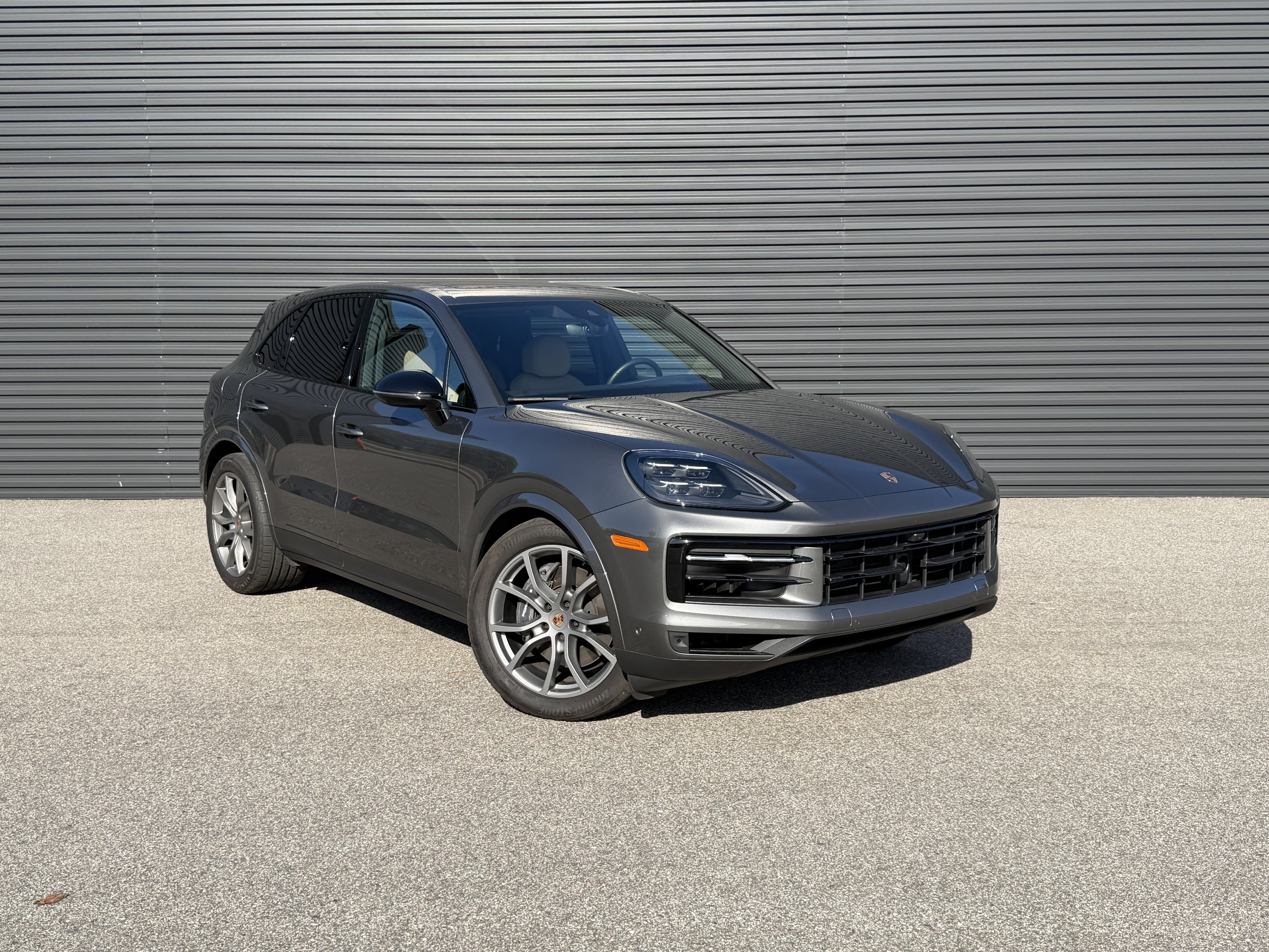 Certified 2025 Porsche Cayenne image 7