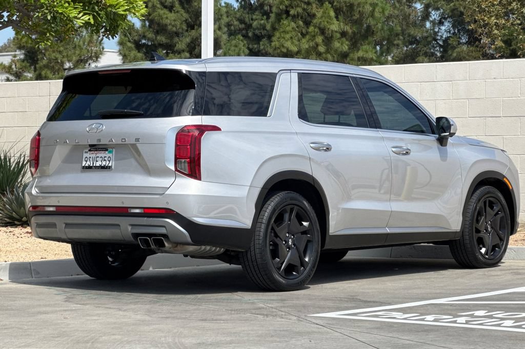 Used 2025 Hyundai Palisade SEL FWD image 7