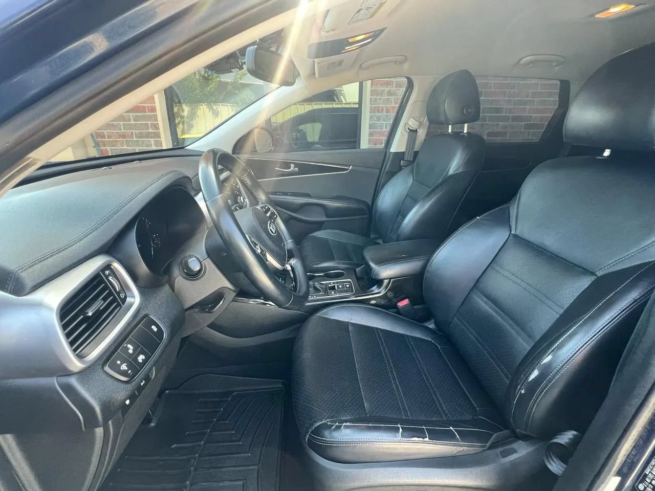 Used 2019 Kia Sorento EX FWD image 35