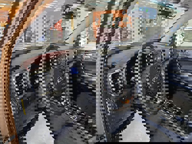 Used 2017 Kia Sportage LX FWD image 7