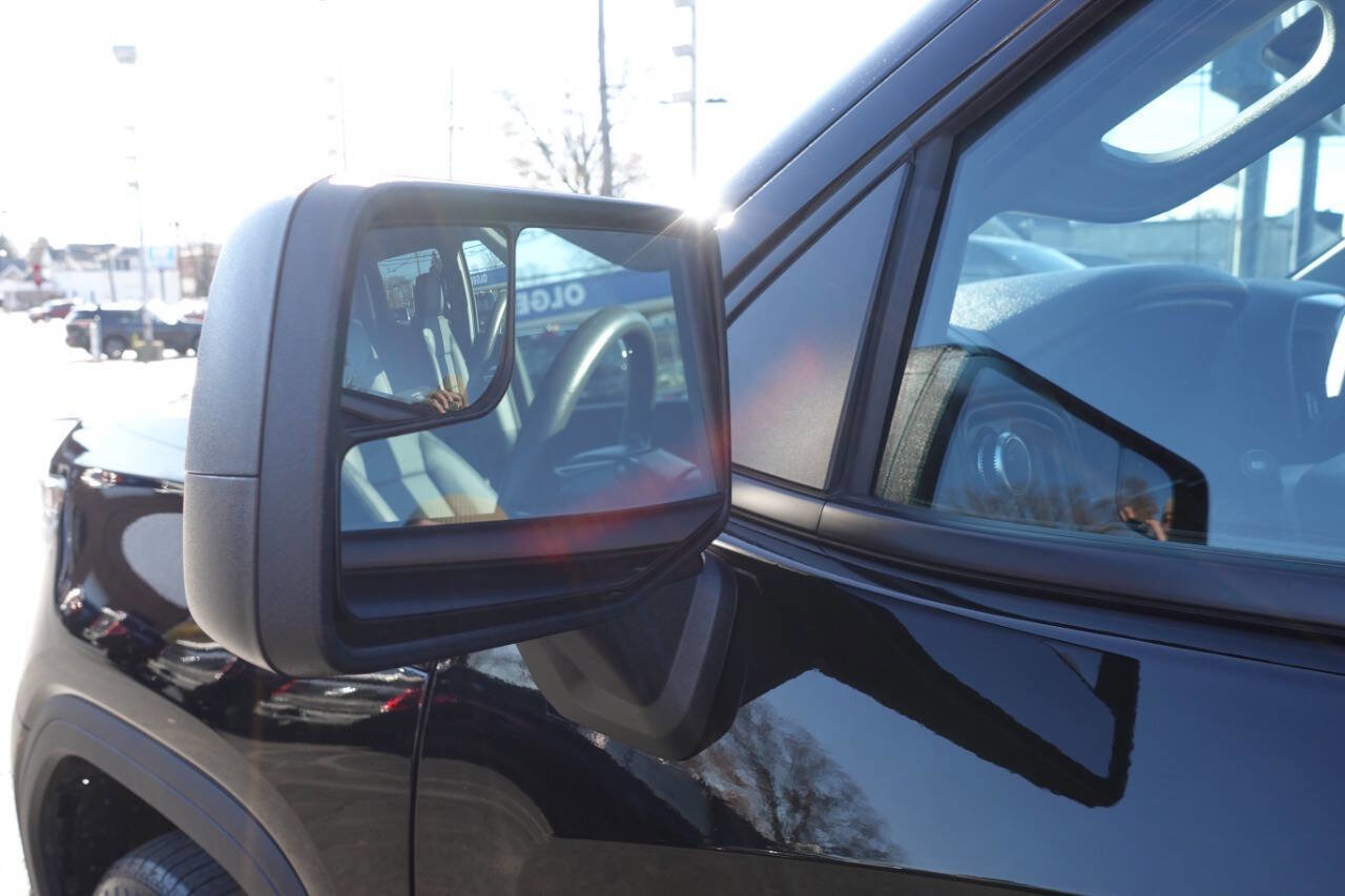 Used 2023 GMC Sierra 1500 Pro w/ Graphite Edition image 13