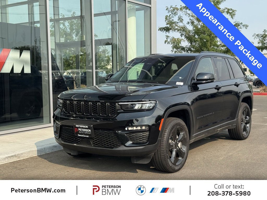 Used 2025 Jeep Grand Cherokee Limited w/ Black Appearance Package