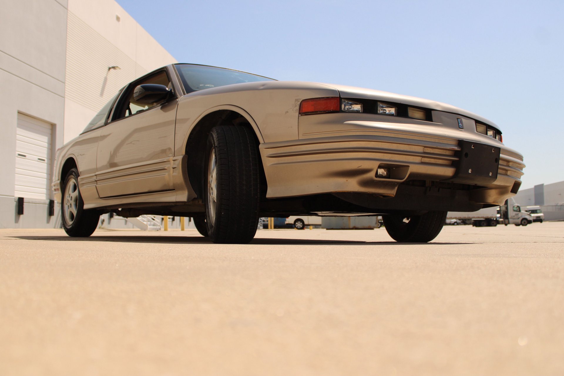 Used 1997 Oldsmobile Cutlass Supreme SL FWD image 22