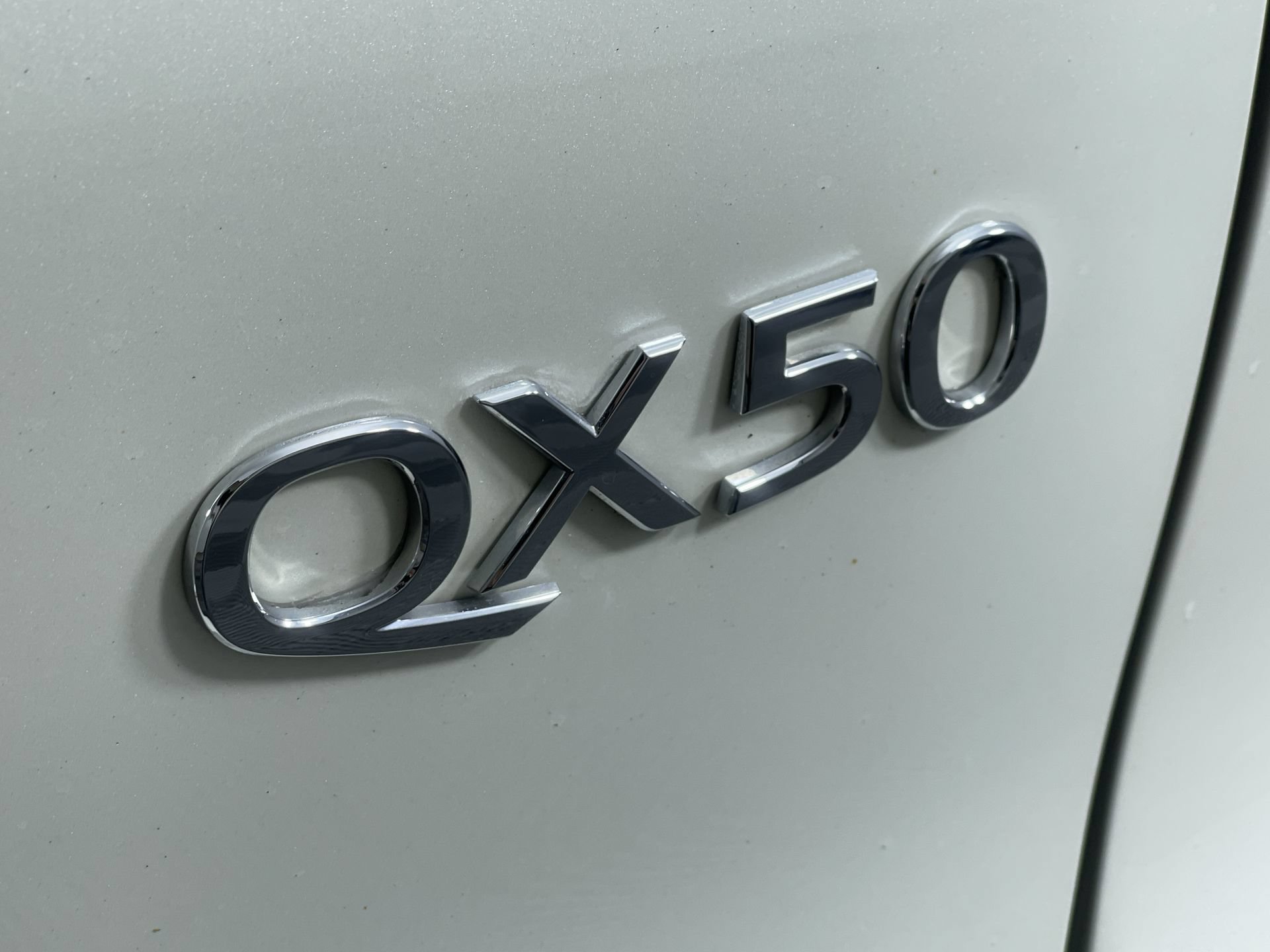 Used 2021 INFINITI QX50 Luxe w/ Appearance Package AWD/4WD image 23