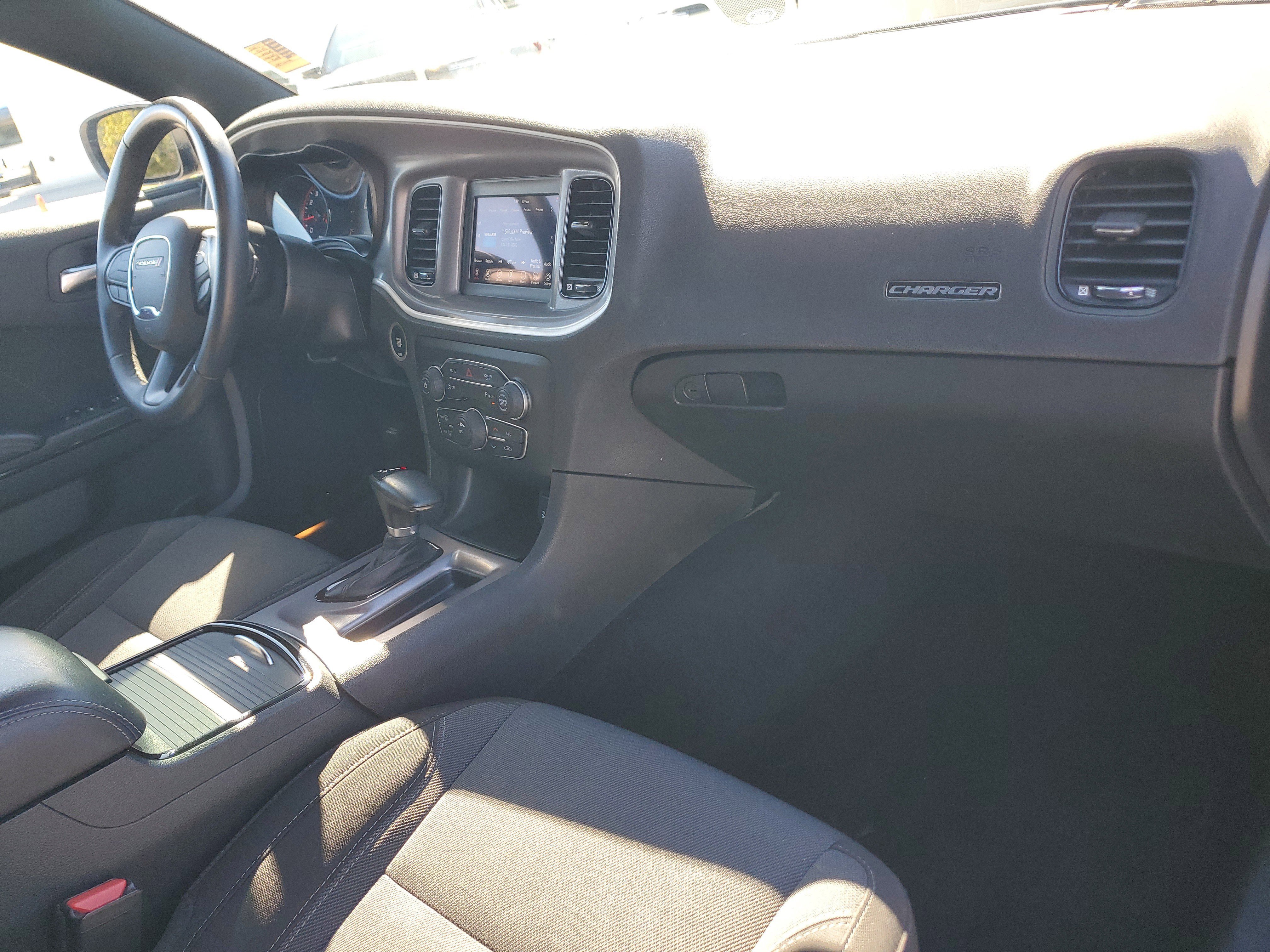 Used 2022 Dodge Charger SXT w/ Blacktop Package image 15