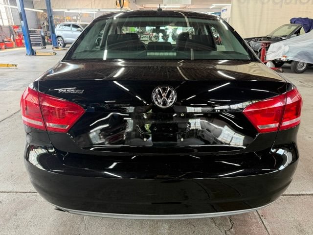 Used 2013 Volkswagen Passat 2.5 S FWD image 3