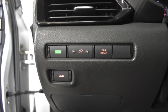 Certified 2022 Nissan Sentra SV w/ Trunk Package FWD image 14