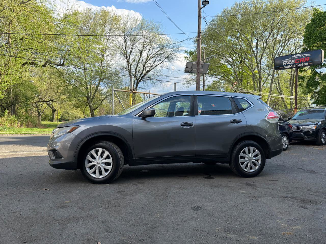Used 2016 Nissan Rogue S AWD/4WD image 5