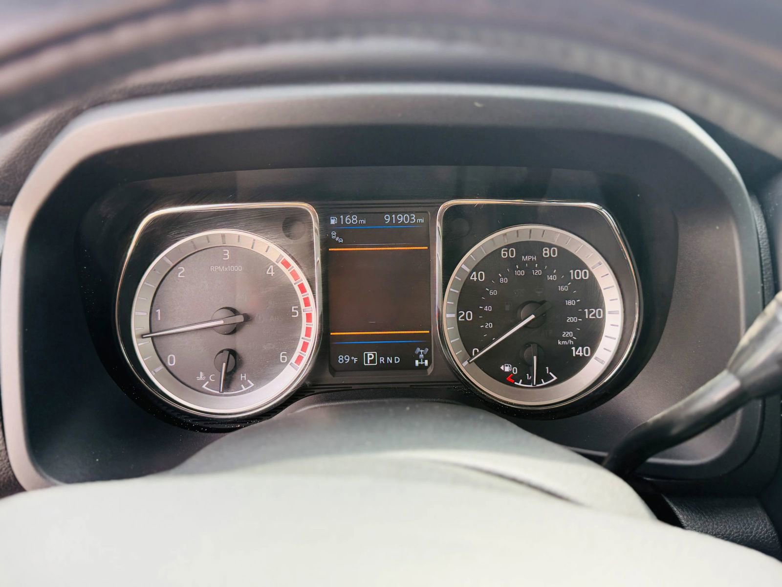 Used 2019 Nissan Titan SV w/ SV Convenience Package AWD/4WD image 16