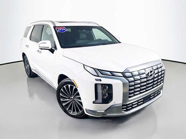 Used 2024 Hyundai Palisade Calligraphy FWD image 2