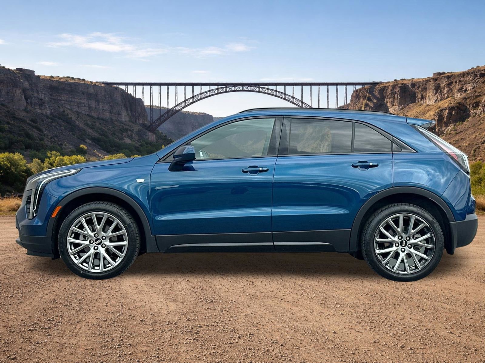 Used 2019 Cadillac XT4 Sport w/ LPO, Midnight Sport Package AWD/4WD image 6