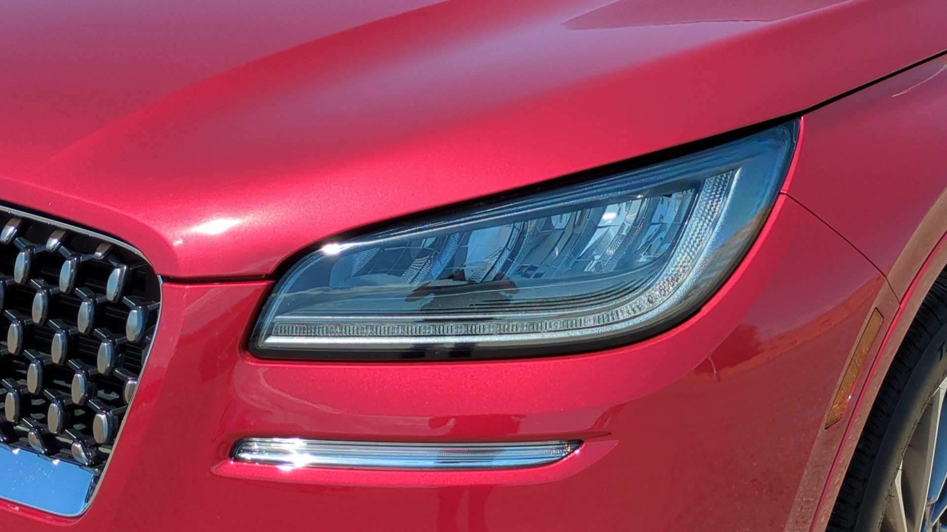Used 2022 Lincoln Corsair Grand Touring AWD/4WD image 9