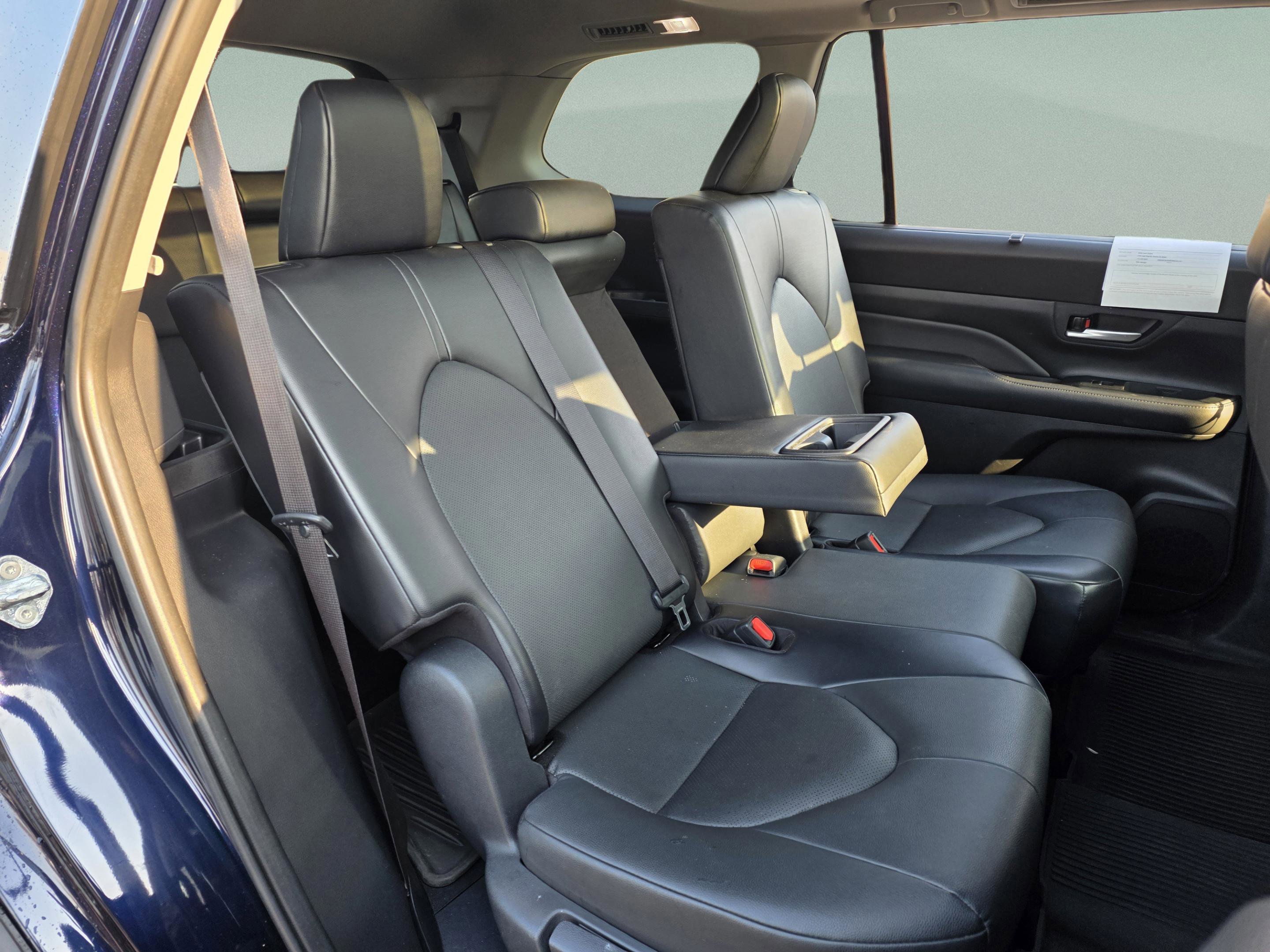 Used 2024 Toyota Grand Highlander XLE image 25