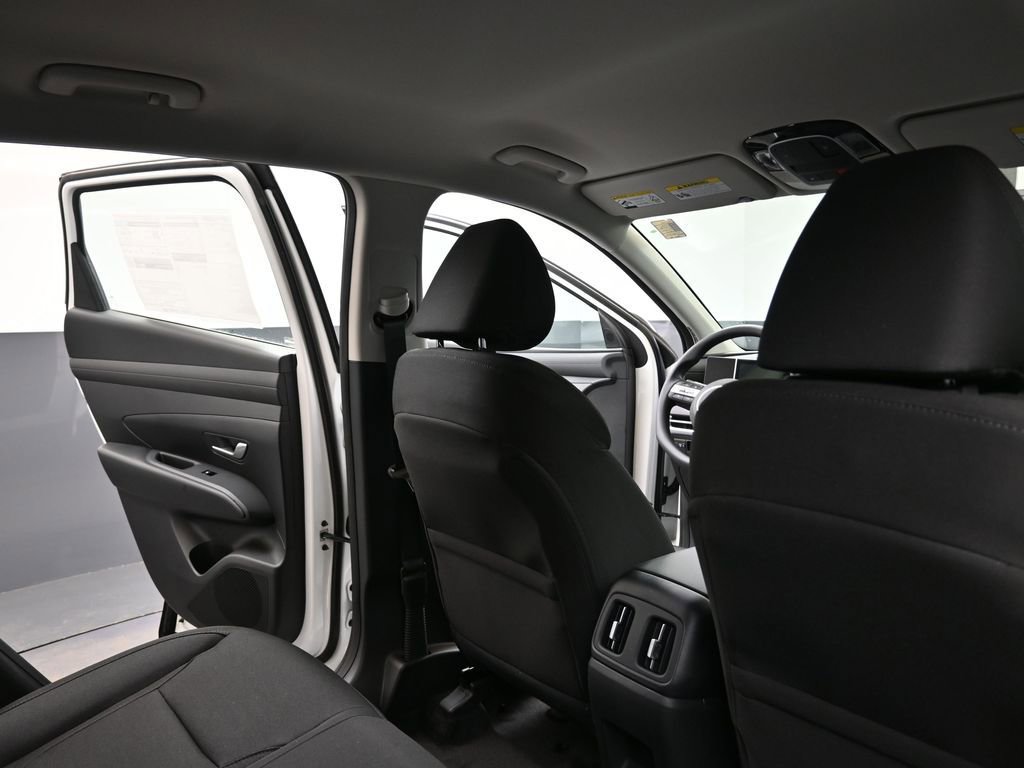 New 2026 Hyundai Tucson Blue SE image 15