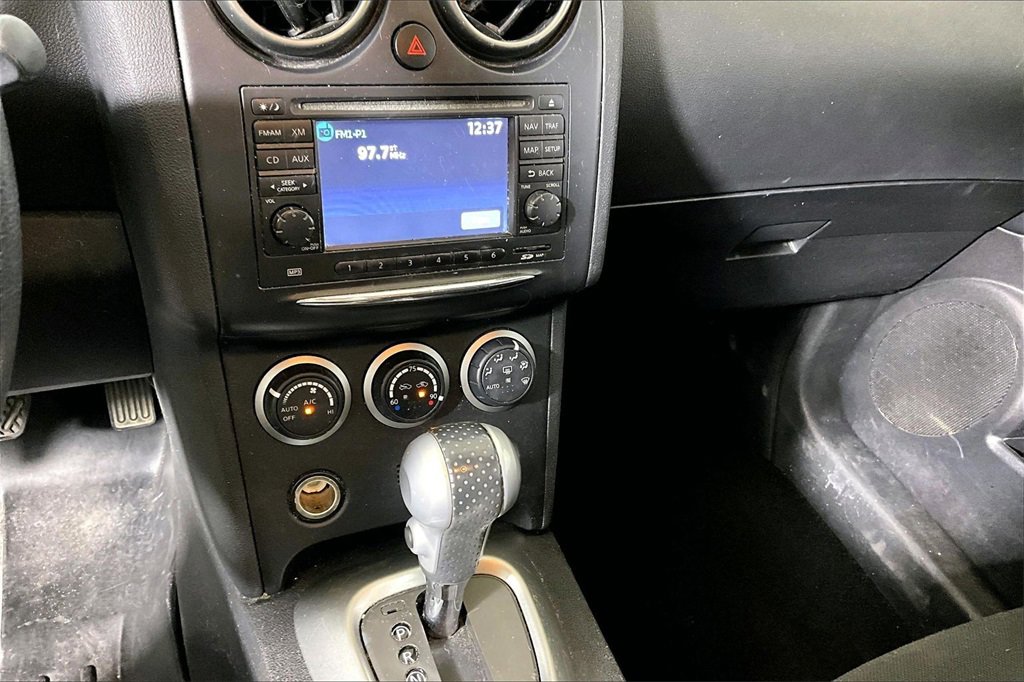 Used 2013 Nissan Rogue SV w/ Premium Pkg image 25