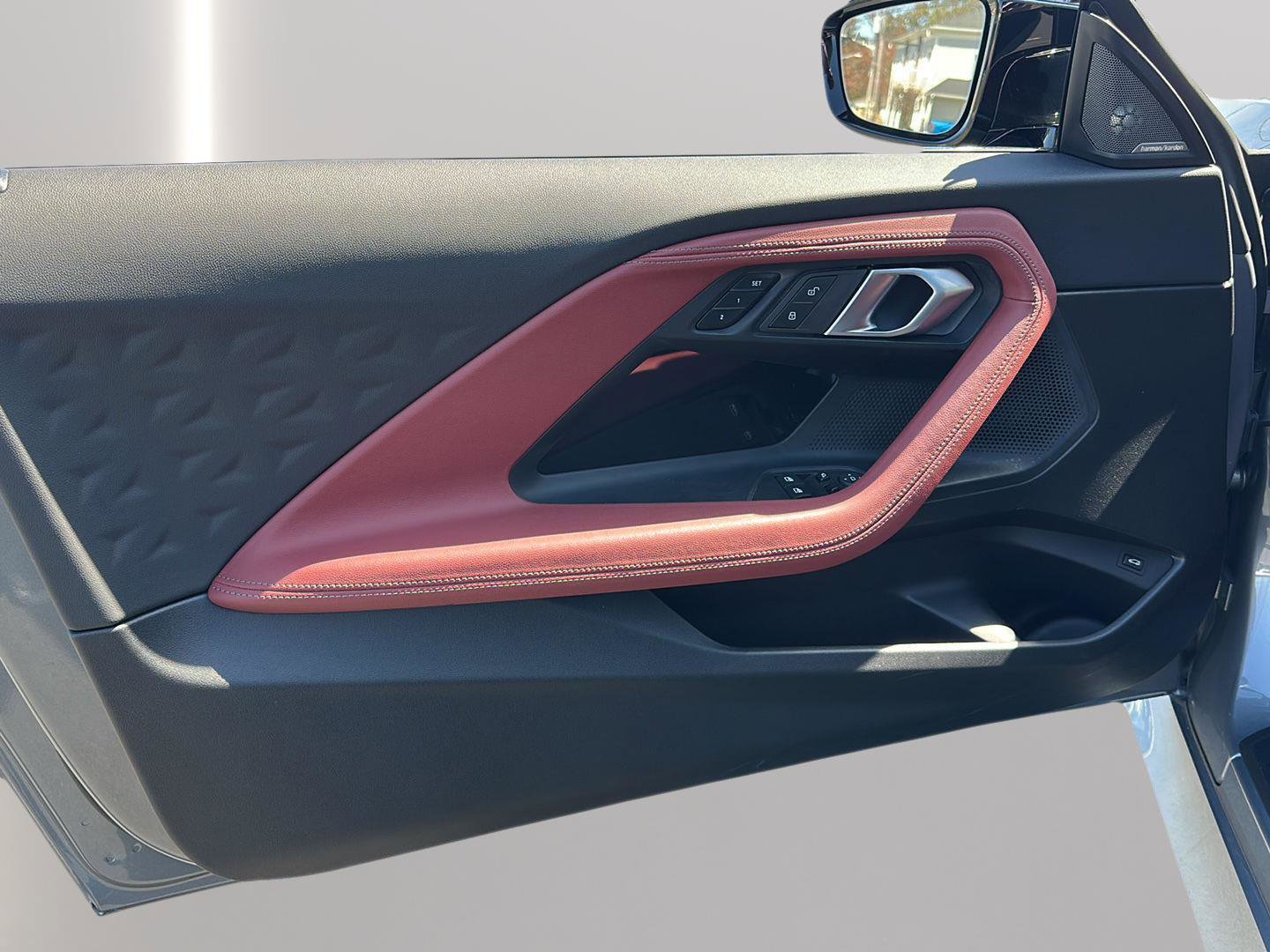 Used 2025 BMW M240i xDrive Coupe w/ Premium Package image 9