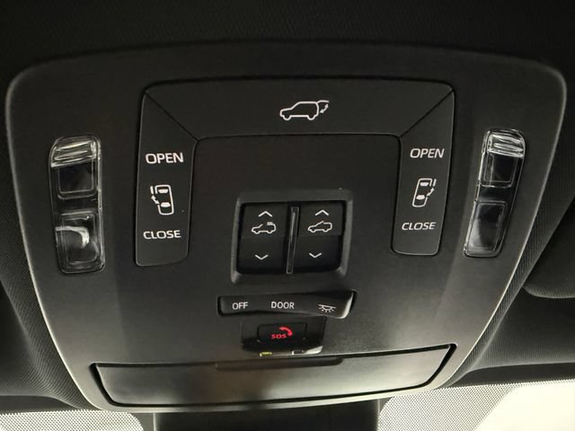 New 2026 Toyota Sienna XSE FWD image 24