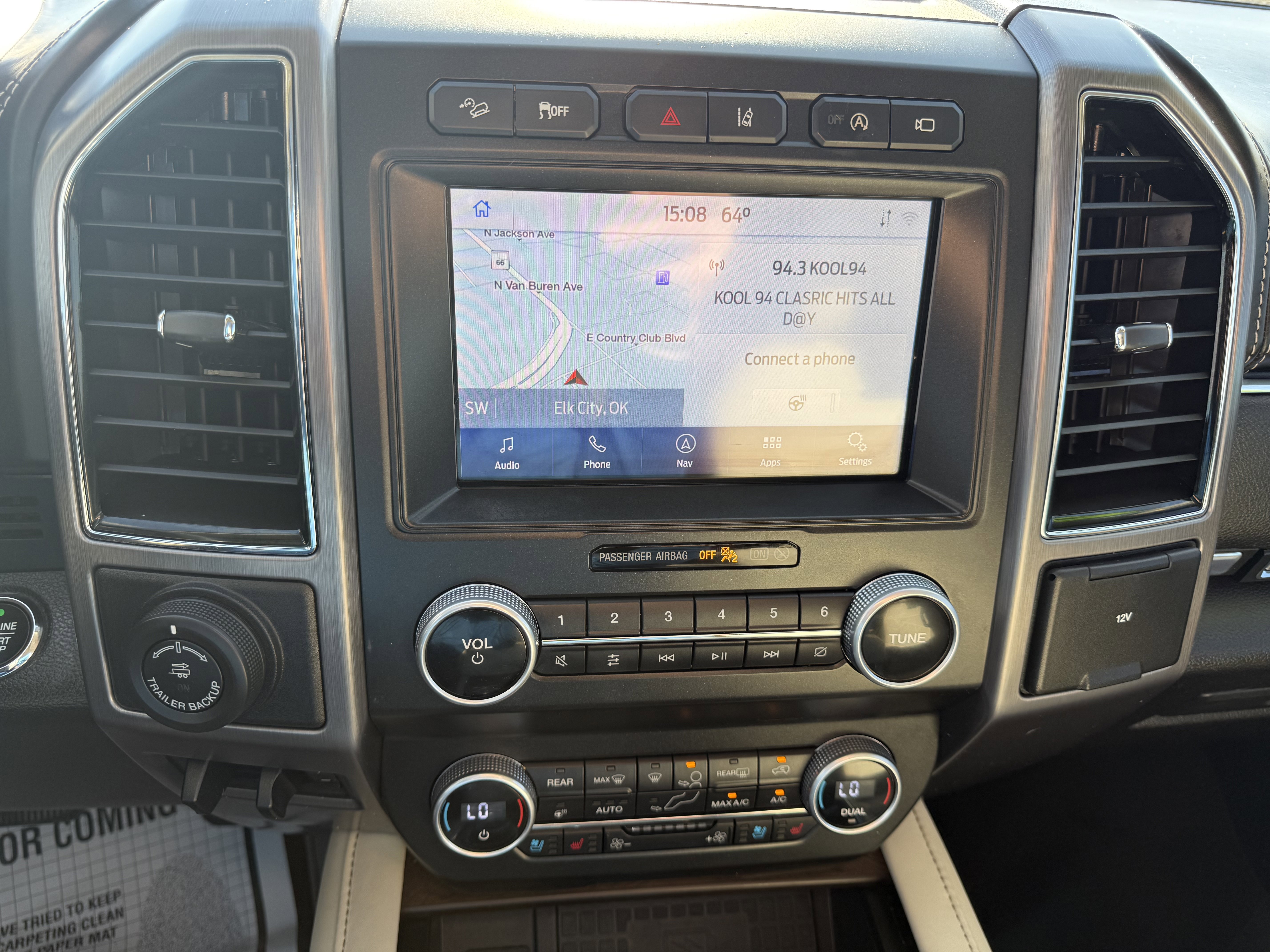 Used 2021 Ford Expedition Platinum image 7