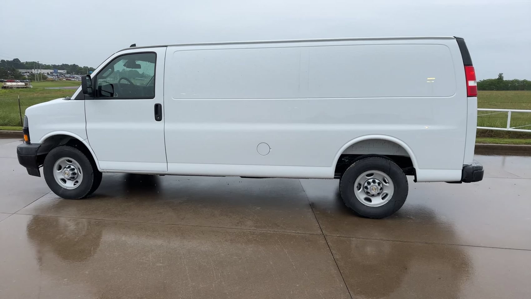 New 2026 Chevrolet Express 2500 Extended w/ Driver Convenience Package RWD image 6
