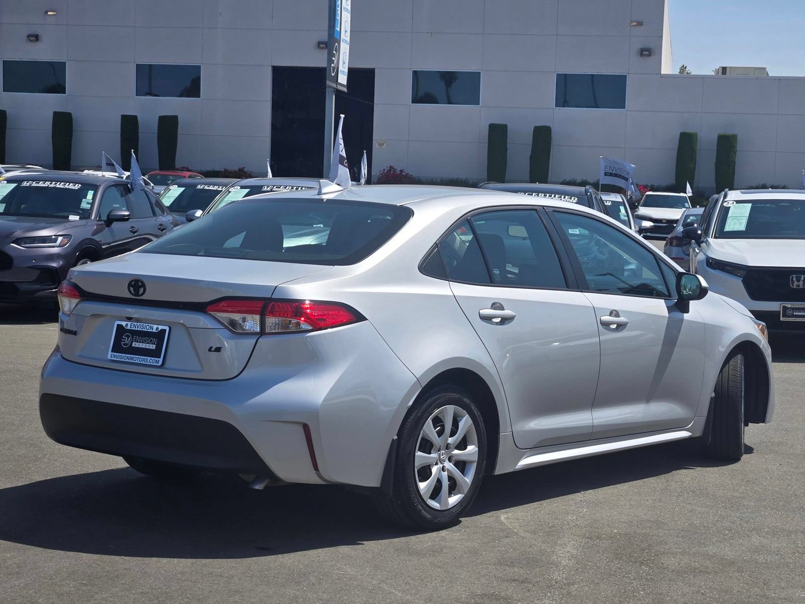 Used 2023 Toyota Corolla LE FWD image 7