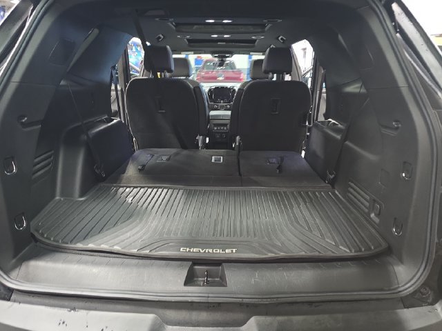 Used 2023 Chevrolet Traverse LT w/ LT Premium Package AWD/4WD image 17