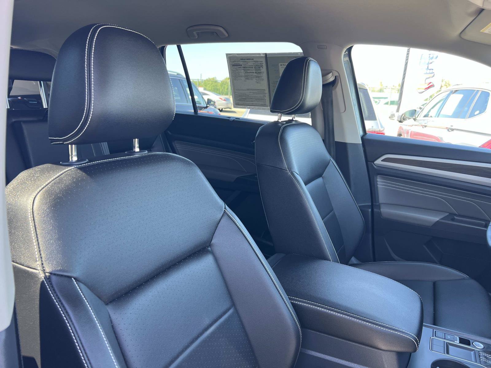 Certified 2023 Volkswagen Atlas SE FWD image 30