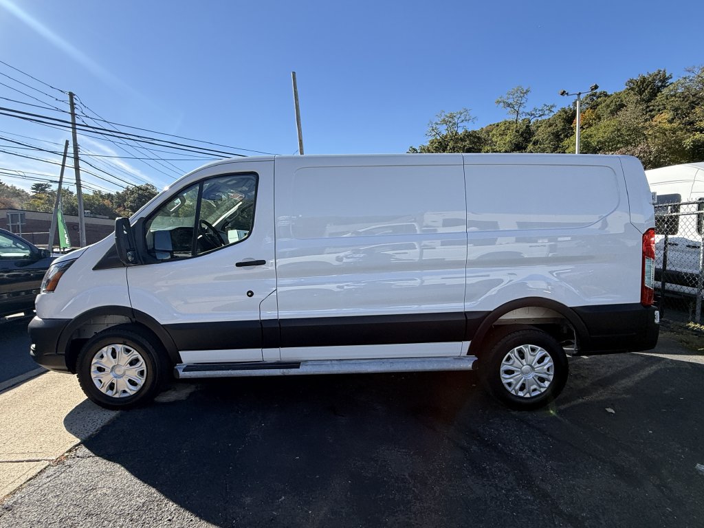 Used 2025 Ford Transit 250 Low Roof w/ Exterior Upgrade Package RWD image 5