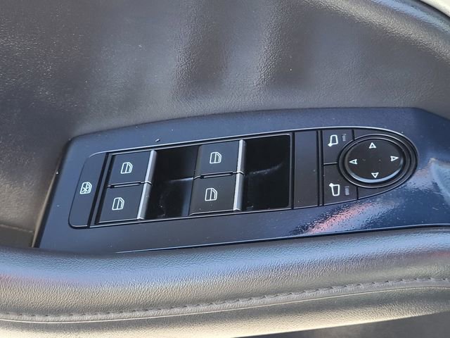 Used 2021 MAZDA MAZDA3 s image 8