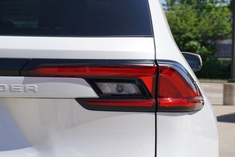 Used 2025 Toyota Grand Highlander FWD image 17