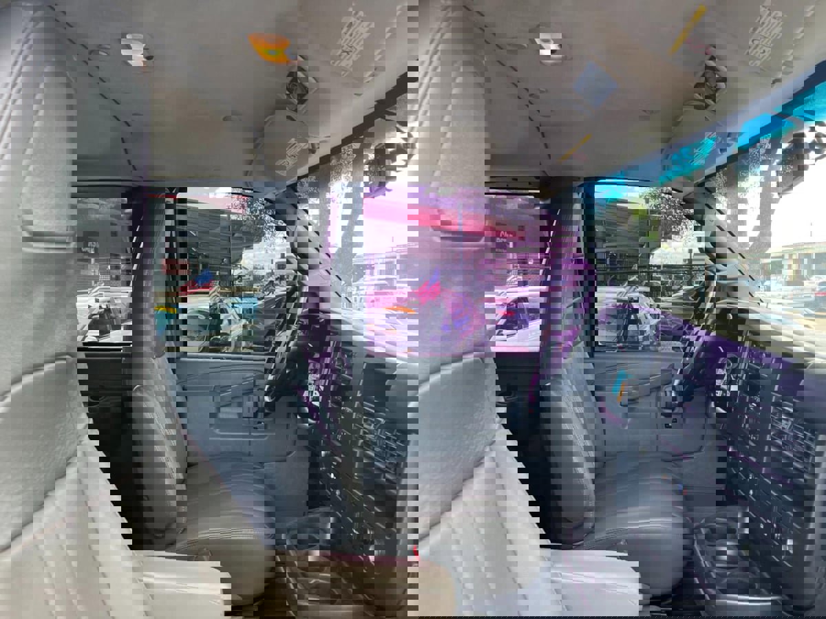 Used 2020 Chevrolet Express 3500 LS image 23