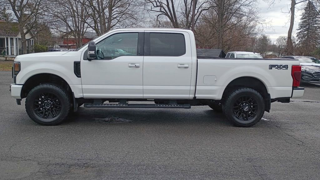 Used 2022 Ford F350 Lariat w/ Black Appearance Package image 4