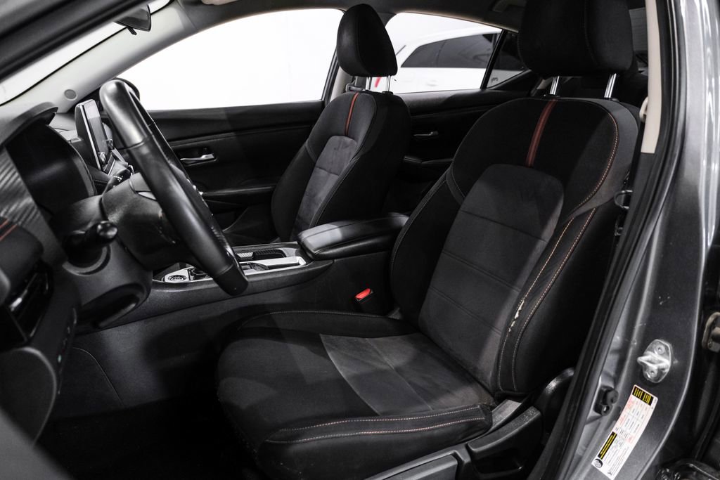 Used 2023 Nissan Sentra SR w/ Trunk Package image 31