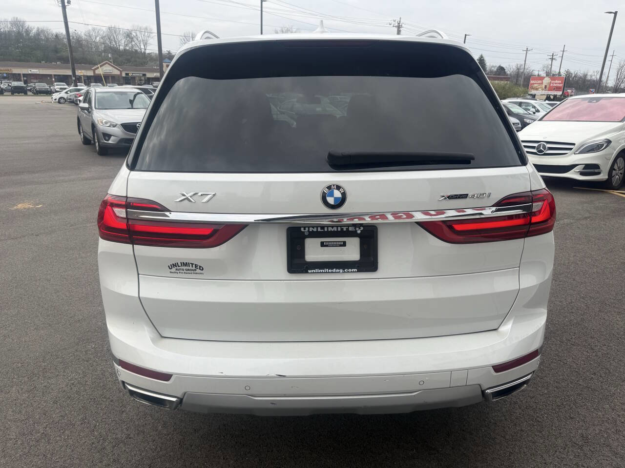 Used 2021 BMW X7 xDrive40i w/ Parking Assistance Package image 9