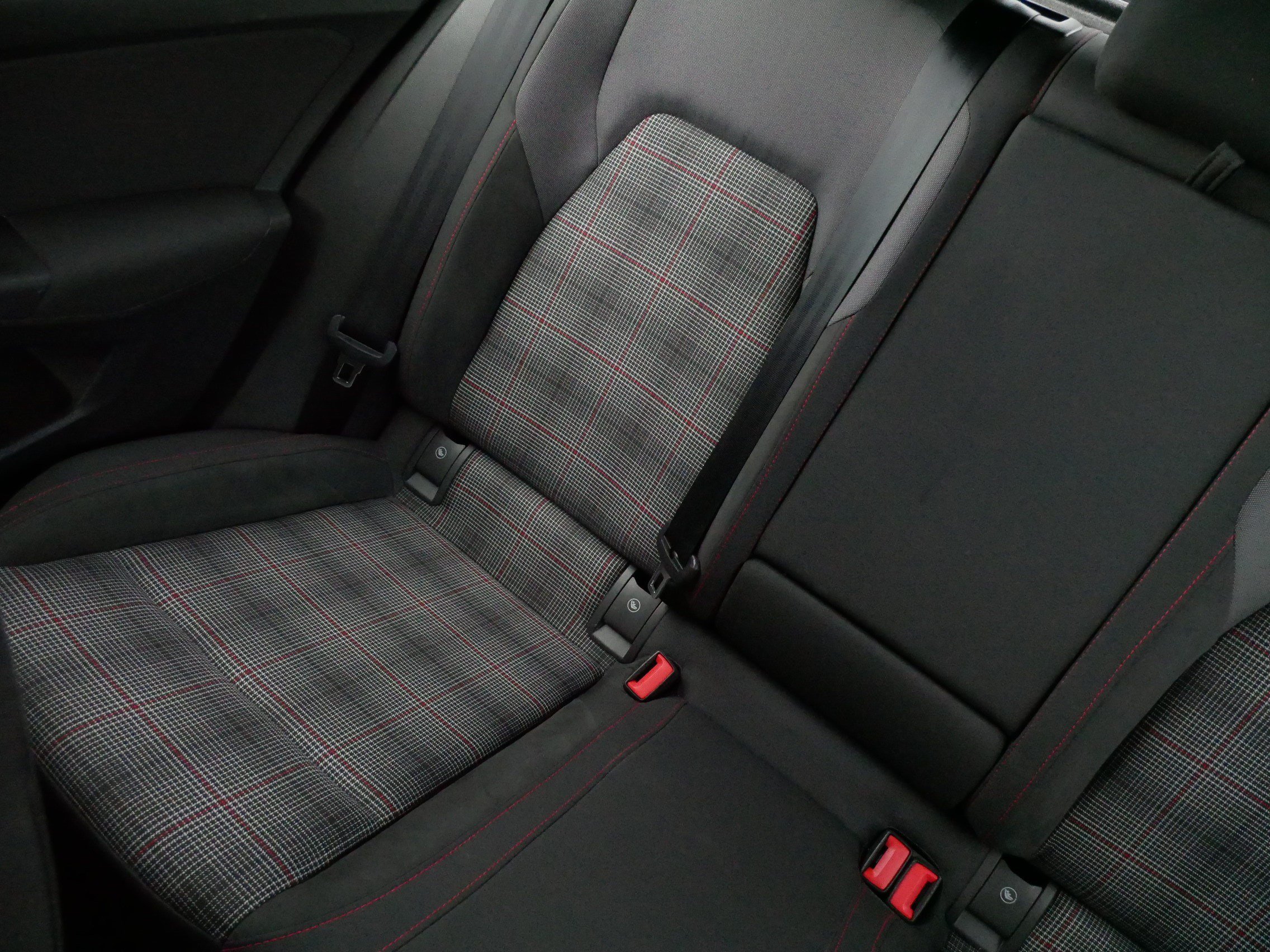 Certified 2022 Volkswagen GTI SE FWD image 12