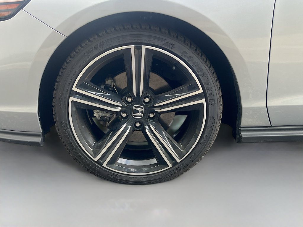 Used 2025 Honda Accord Sport image 31