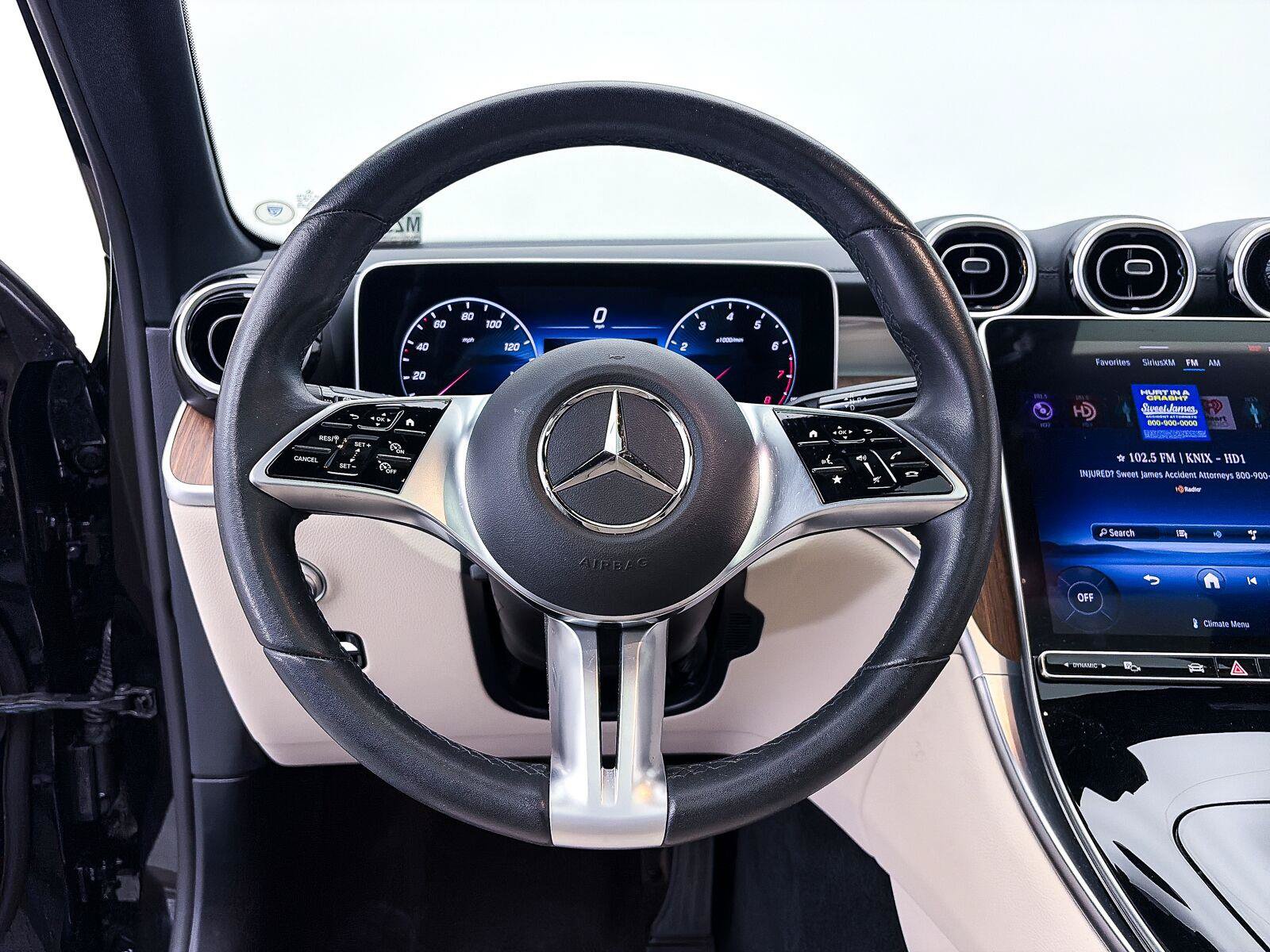 Used 2024 Mercedes-Benz GLC 300 4MATIC image 31