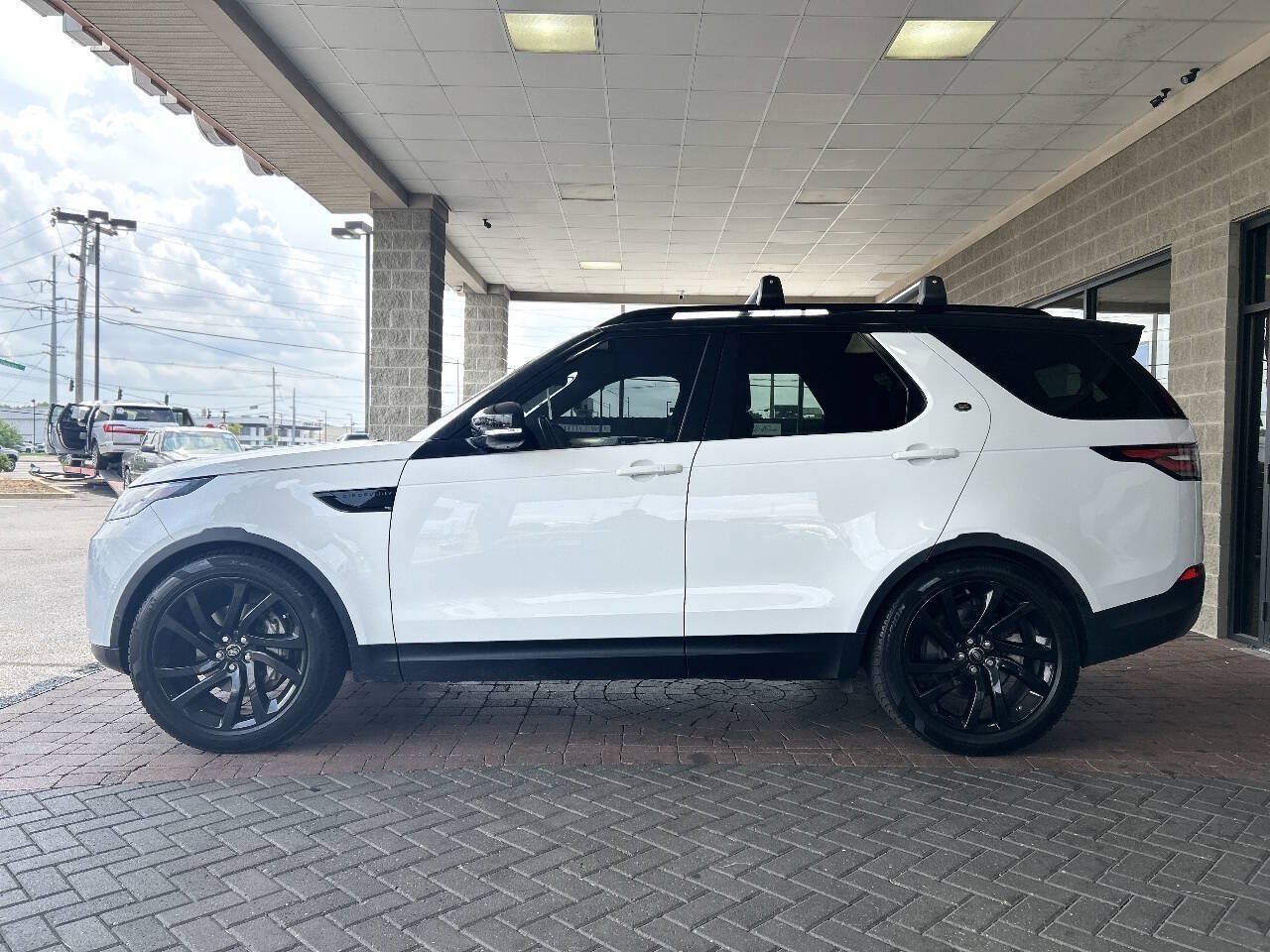 Used 2019 Land Rover Discovery HSE Luxury AWD/4WD image 7