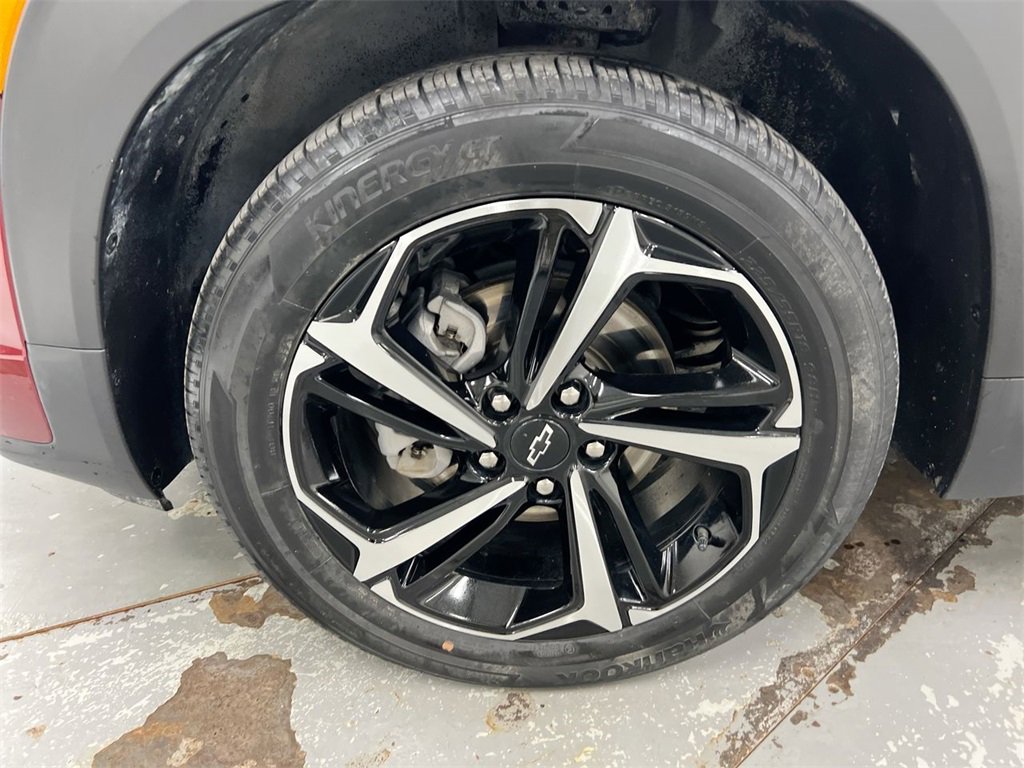 Used 2022 Chevrolet TrailBlazer RS w/ Sun and Liftgate Package image 26