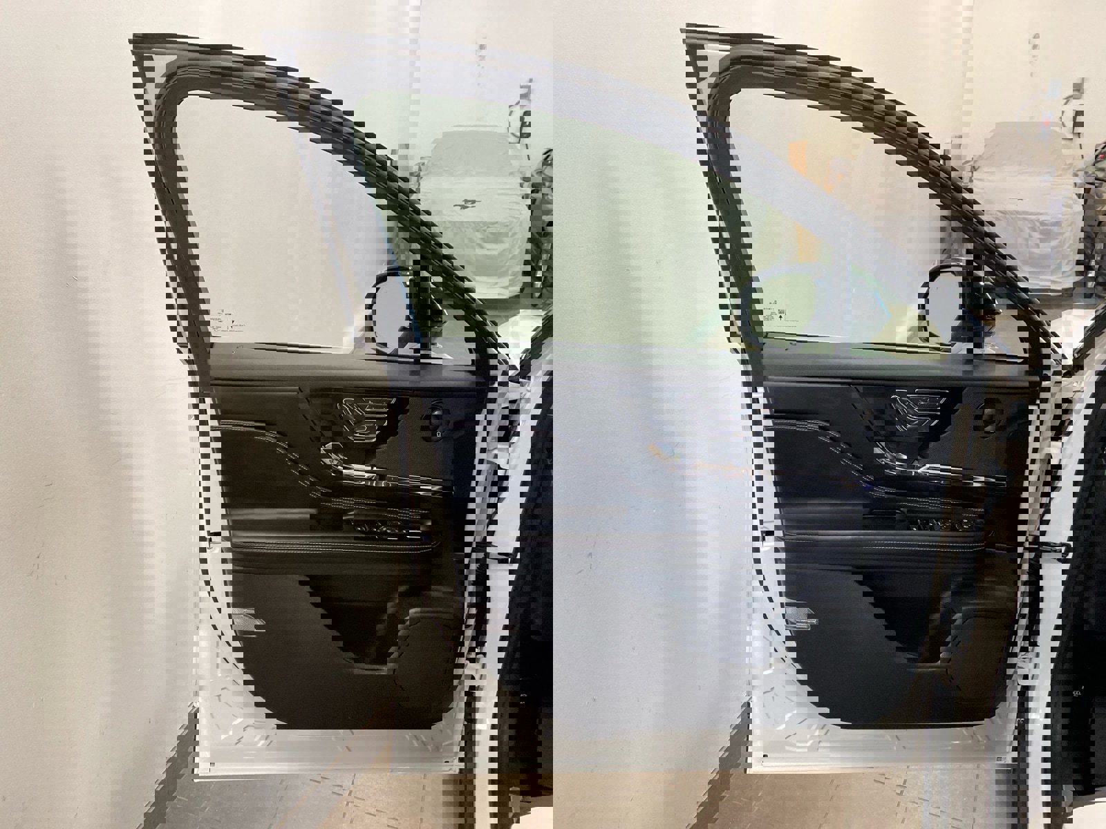 Used 2020 Lincoln Corsair Reserve w/ Equipment Group 201A image 15