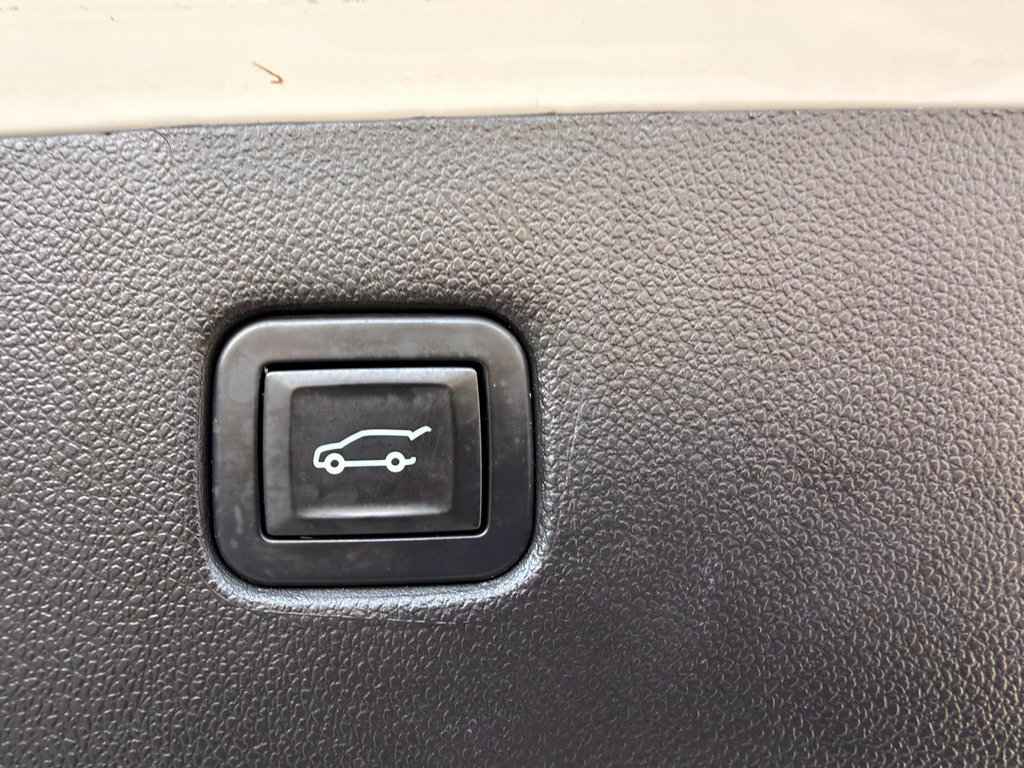 Used 2019 Chevrolet Blazer LT image 24