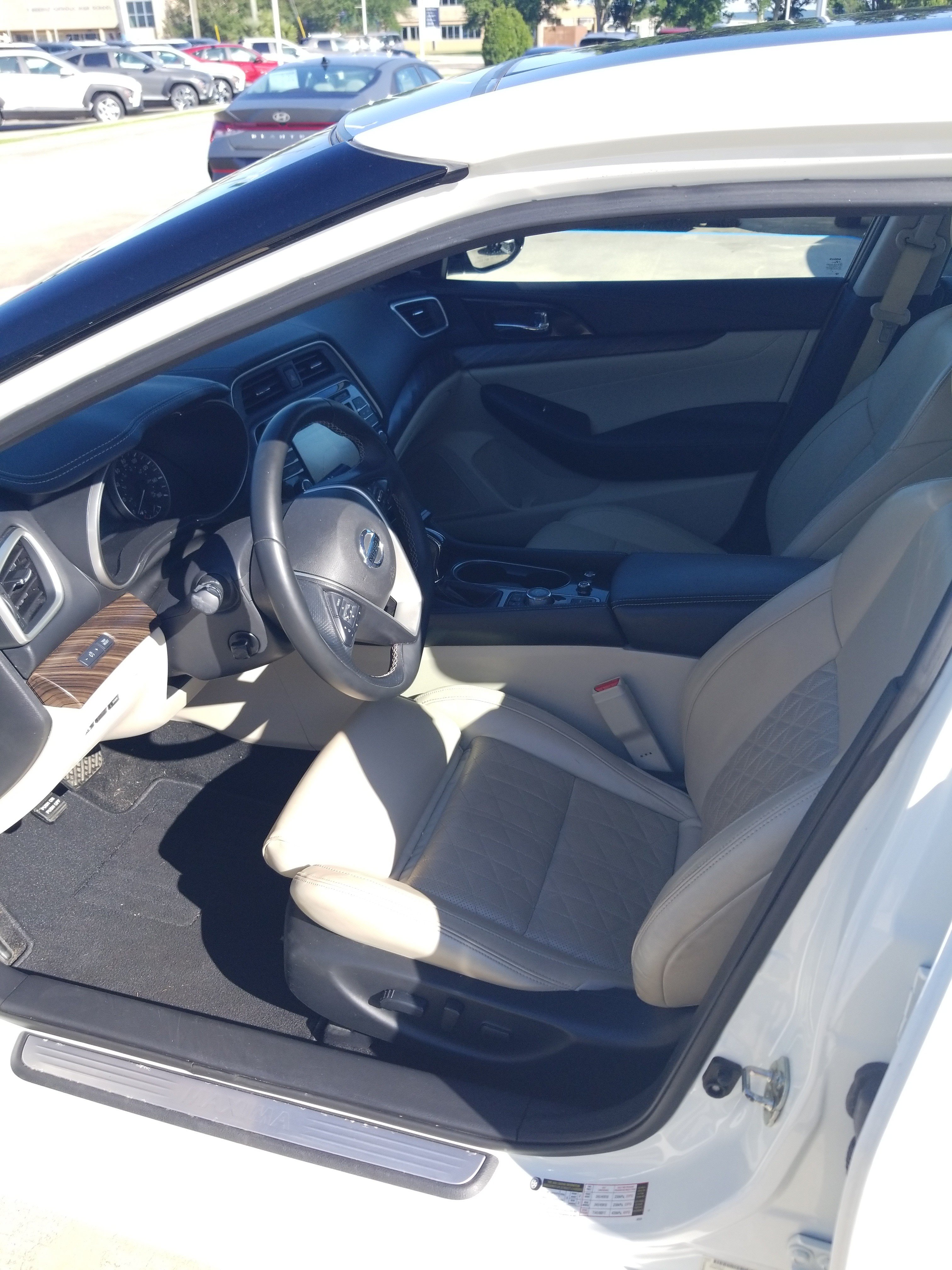 Used 2018 Nissan Maxima Platinum FWD image 10