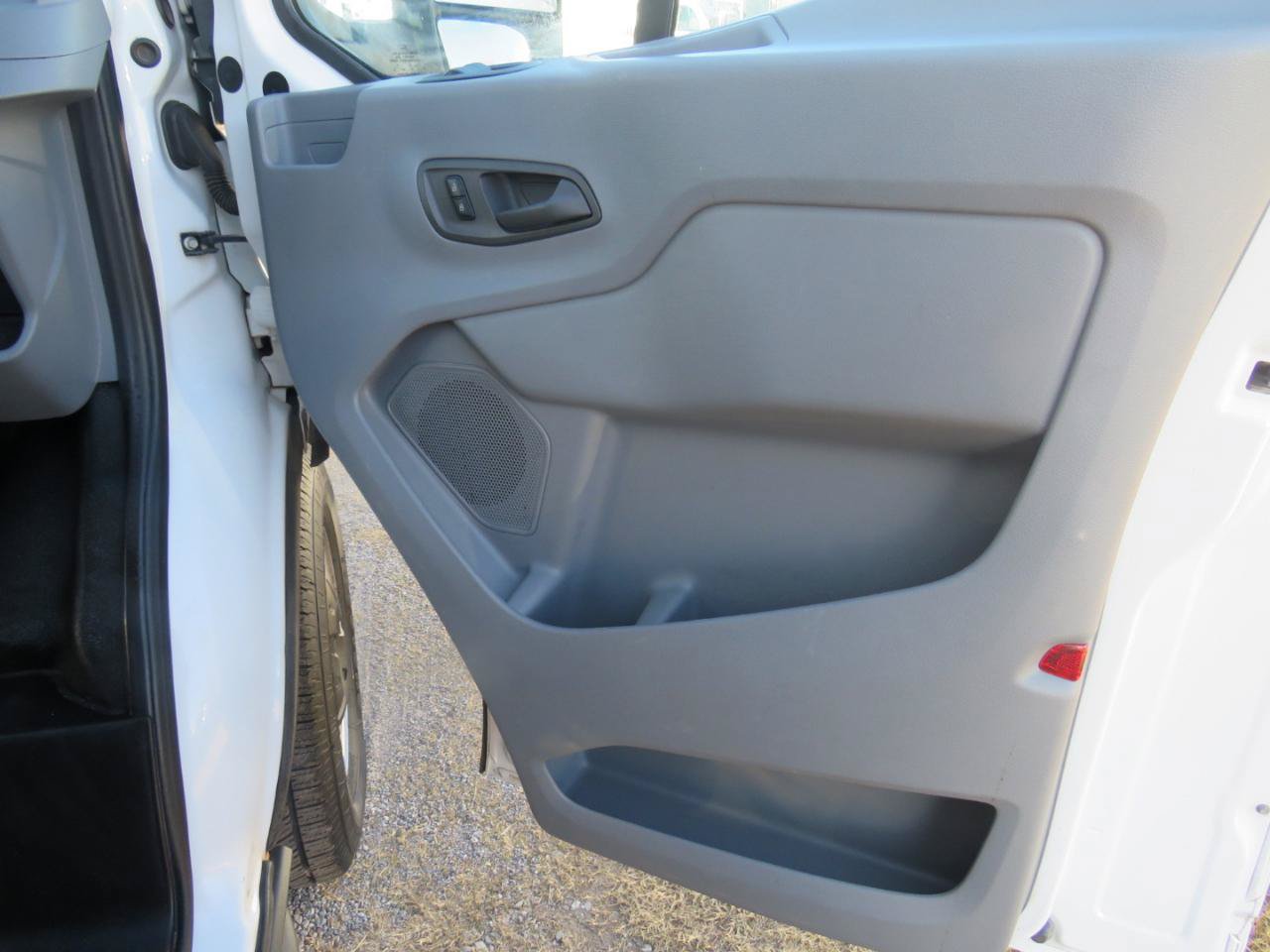 Used 2018 Ford Transit 250 148 High Roof RWD image 13