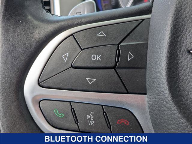 Used 2017 Chrysler 300 C Platinum w/ Safetytec Plus Group AWD/4WD image 14