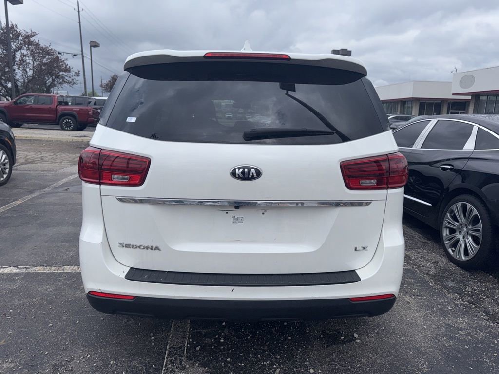 Used 2021 Kia Sedona LX FWD image 4