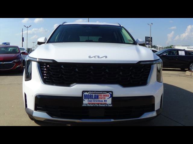 Used 2024 Kia Sorento S AWD/4WD image 3