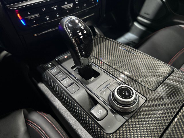 Used 2018 Maserati Quattroporte S Q4 AWD/4WD image 49