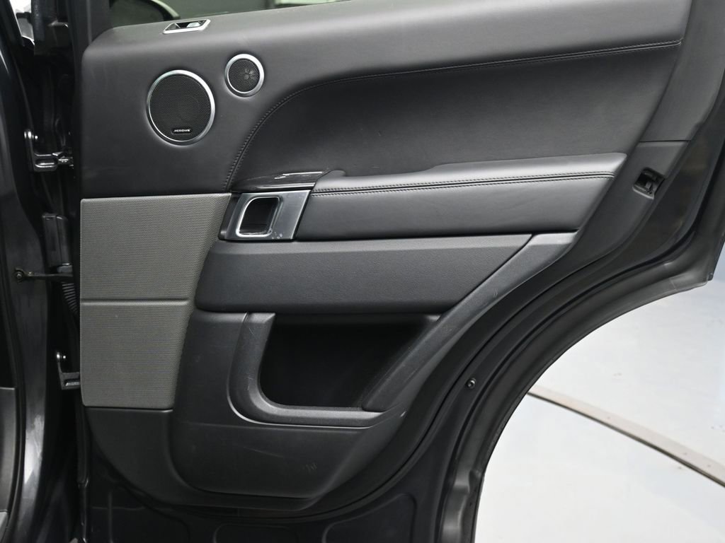 Used 2020 Land Rover Range Rover Sport HSE Dynamic image 24