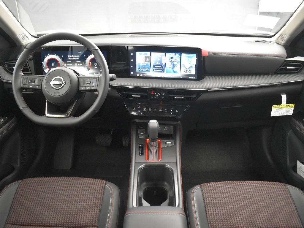 New 2026 Nissan Kicks SR w/ Cold Weather Package AWD/4WD image 9